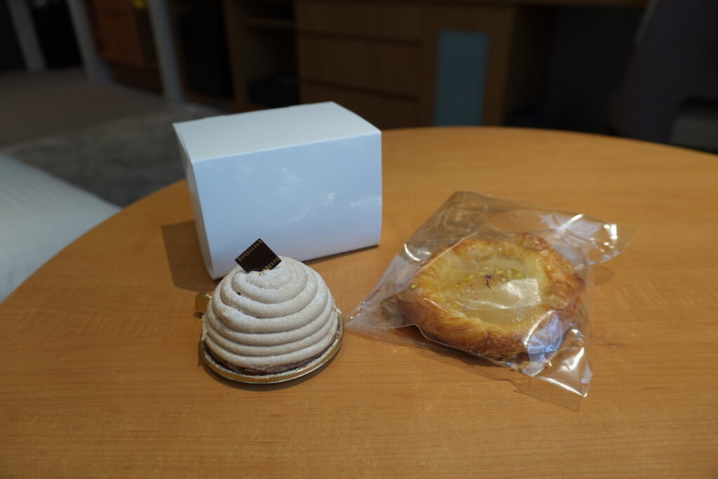 外出したときに購入したおやつ